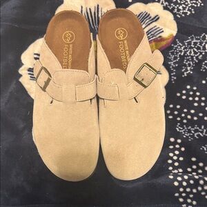 White Mountain Tan Mules with Buckle